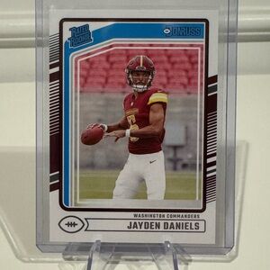 🔥 2024 Jayden Daniels Panini Donruss Football Rookie Card